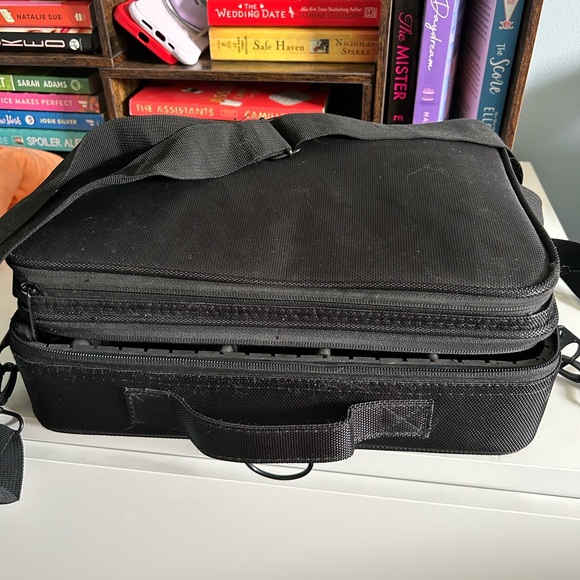 Makeup Case - Picture 2 of 3